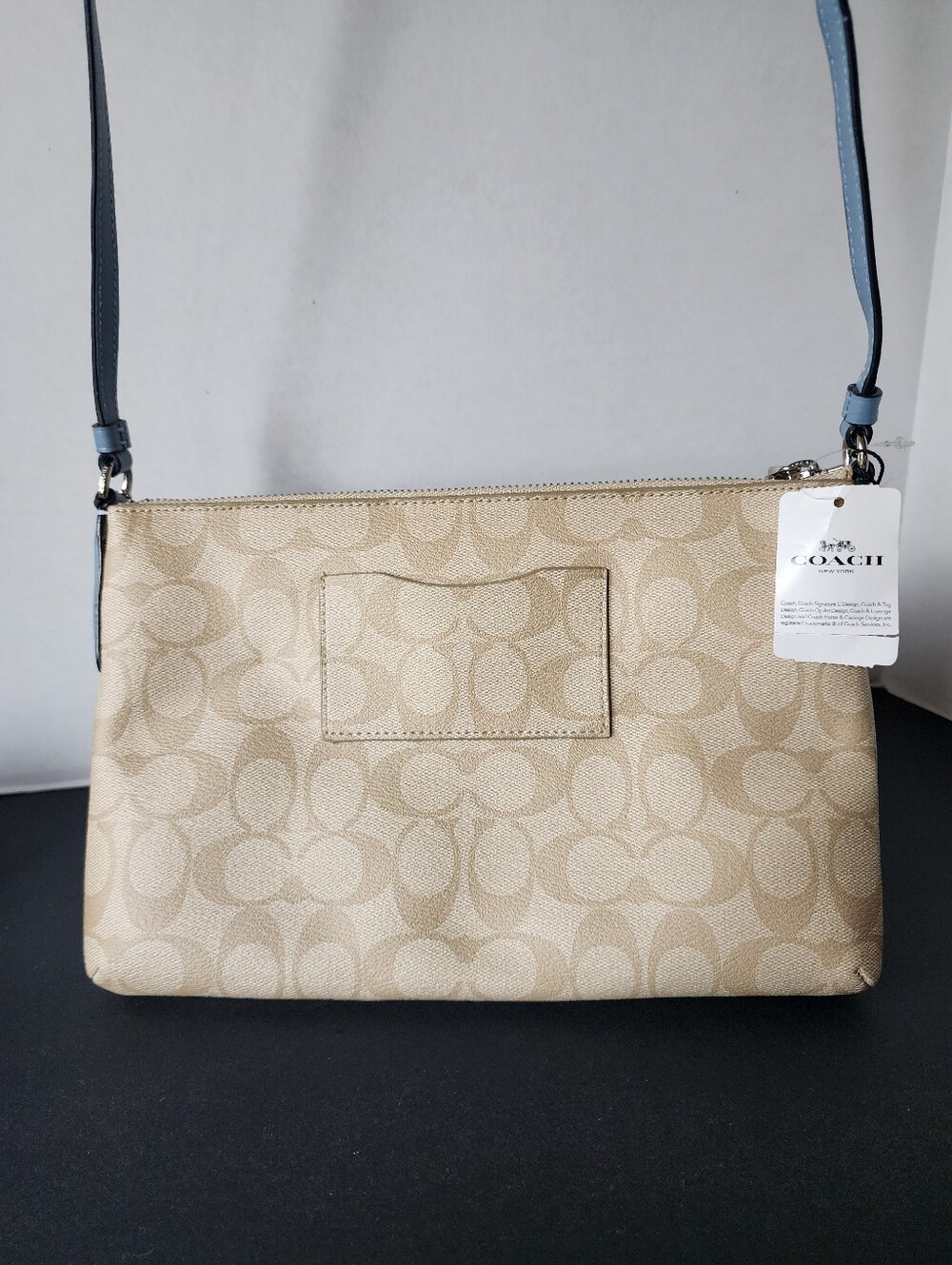 SOLD✨️NWT✨️ Coach Signature East West Pop Crossbody With Pouch, 2017, $228 MSRP - Picture 2 of 9